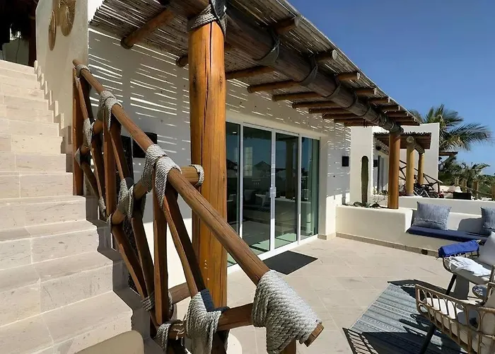 La Vista Penthouse Apartment *